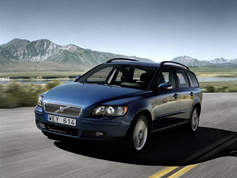  Volvo V50 2004 года  (фото 12 из 24)